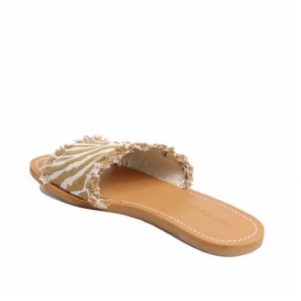 Band of Gypsies MARINA NATURAL ZEBRA WOVEN SLIDE SAND Size 7 $118